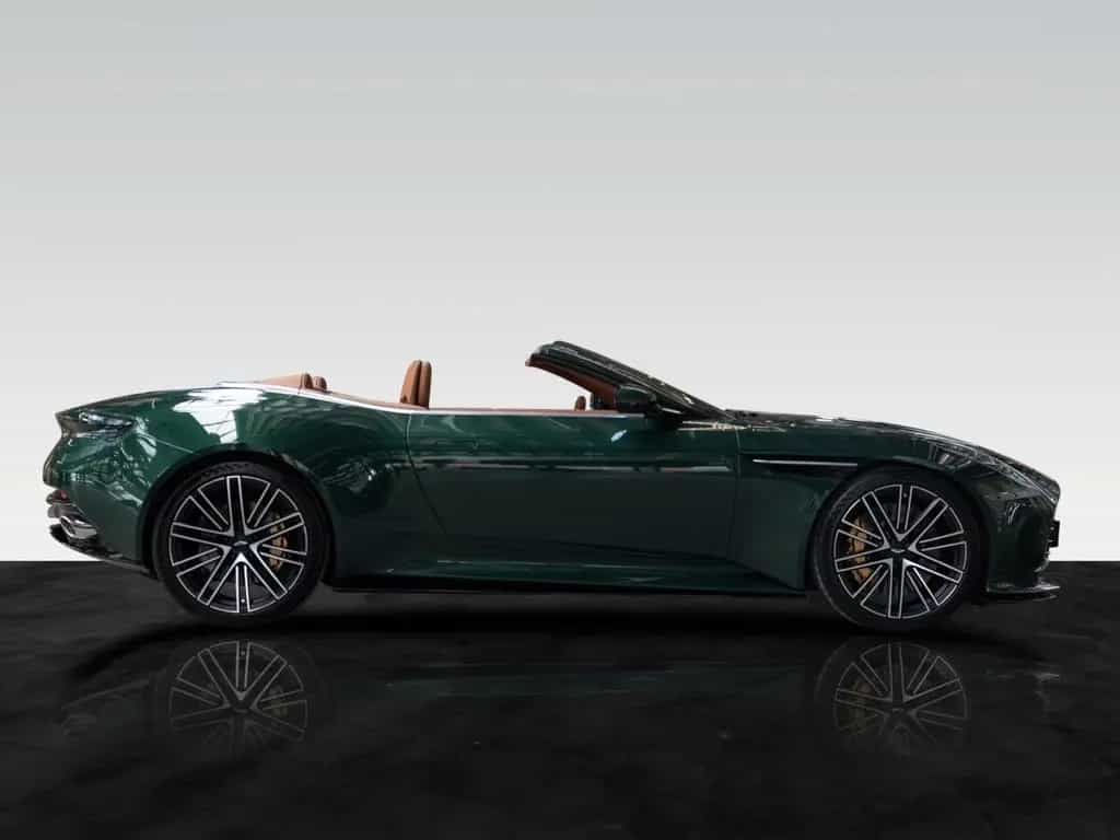 Aston Martin DB12 Volante | Q - Options | Jewellery Pack 04/2025-photo-2