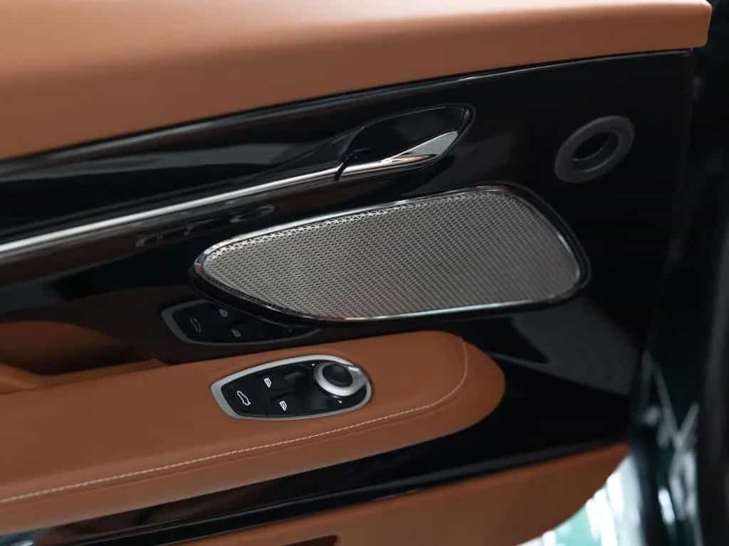 Aston Martin DB12 Volante | Q - Options | Jewellery Pack 04/2025-photo-23