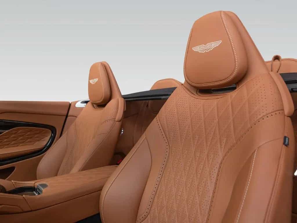 Aston Martin DB12 Volante | Q - Options | Jewellery Pack 04/2025-photo-6