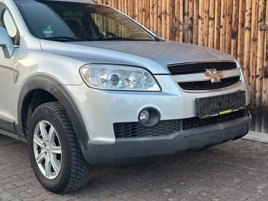 Chevrolet Captiva 2.0 D LS//   7 Sitze //GARANTIE  // 02/2011-photo-2