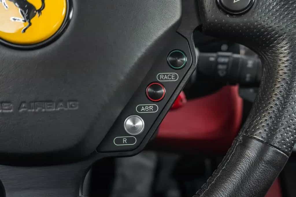 Ferrari Enzo Ferrari - Rosso Corsa - 1 of 399 07/2004-photo-6