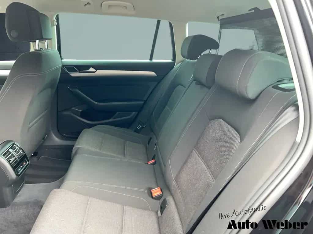 Volkswagen Passat Variant 1.4TSI Comfortline ACC Navi Shz 04/2018-photo-10