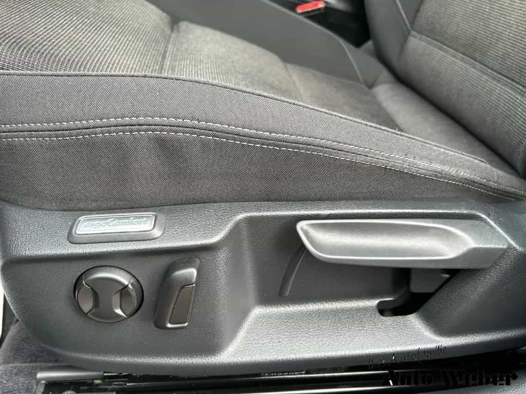 Volkswagen Passat Variant 1.4TSI Comfortline ACC Navi Shz 04/2018-photo-13