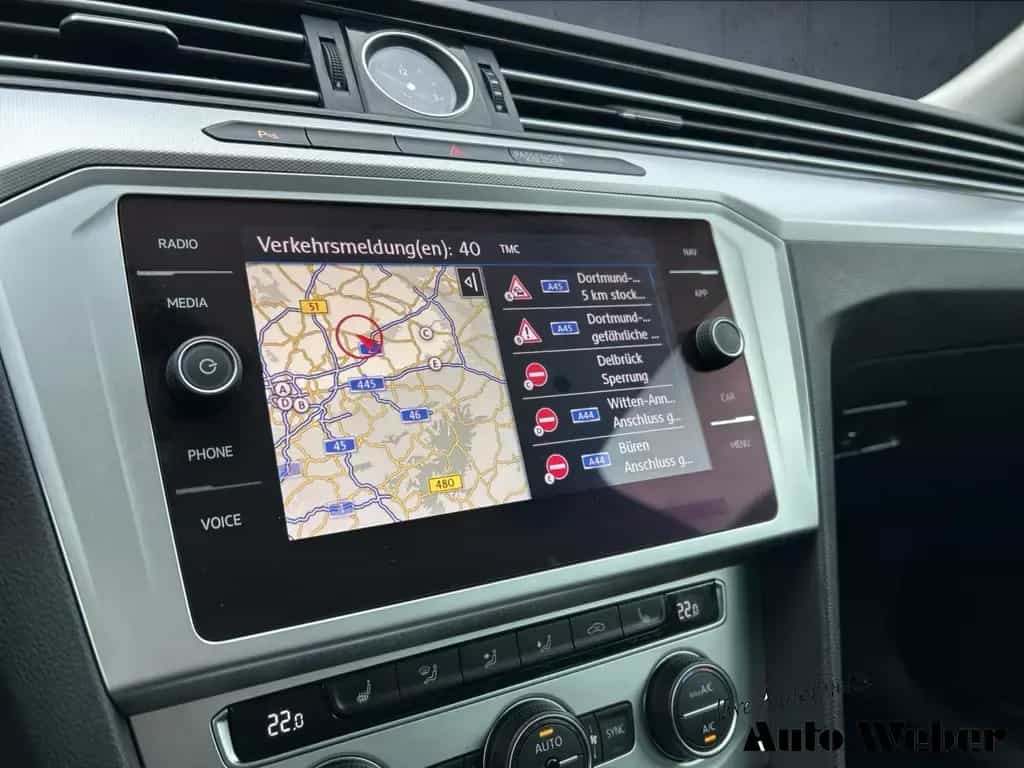 Volkswagen Passat Variant 1.4TSI Comfortline ACC Navi Shz 04/2018-photo-22