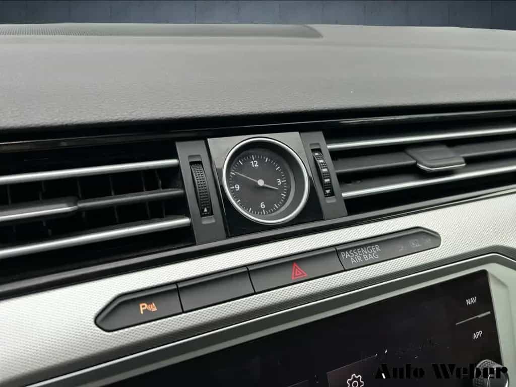 Volkswagen Passat Variant 1.4TSI Comfortline ACC Navi Shz 04/2018-photo-23