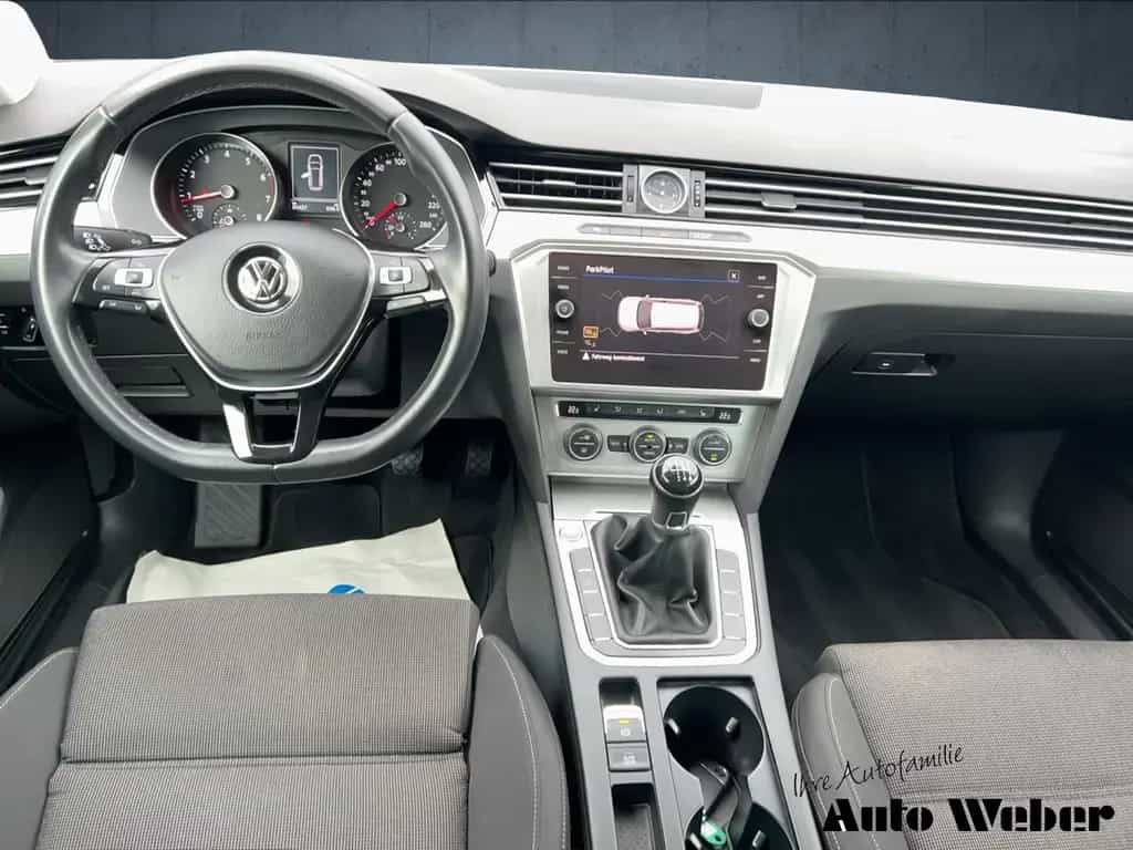 Volkswagen Passat Variant 1.4TSI Comfortline ACC Navi Shz 04/2018-photo-9
