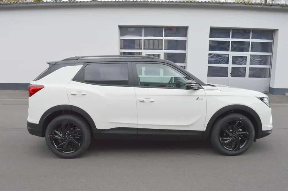 KGM Korando 1.5 T-GDI Nomad+ 4x4 AT *Leder+LED+CAM* null-photo-4