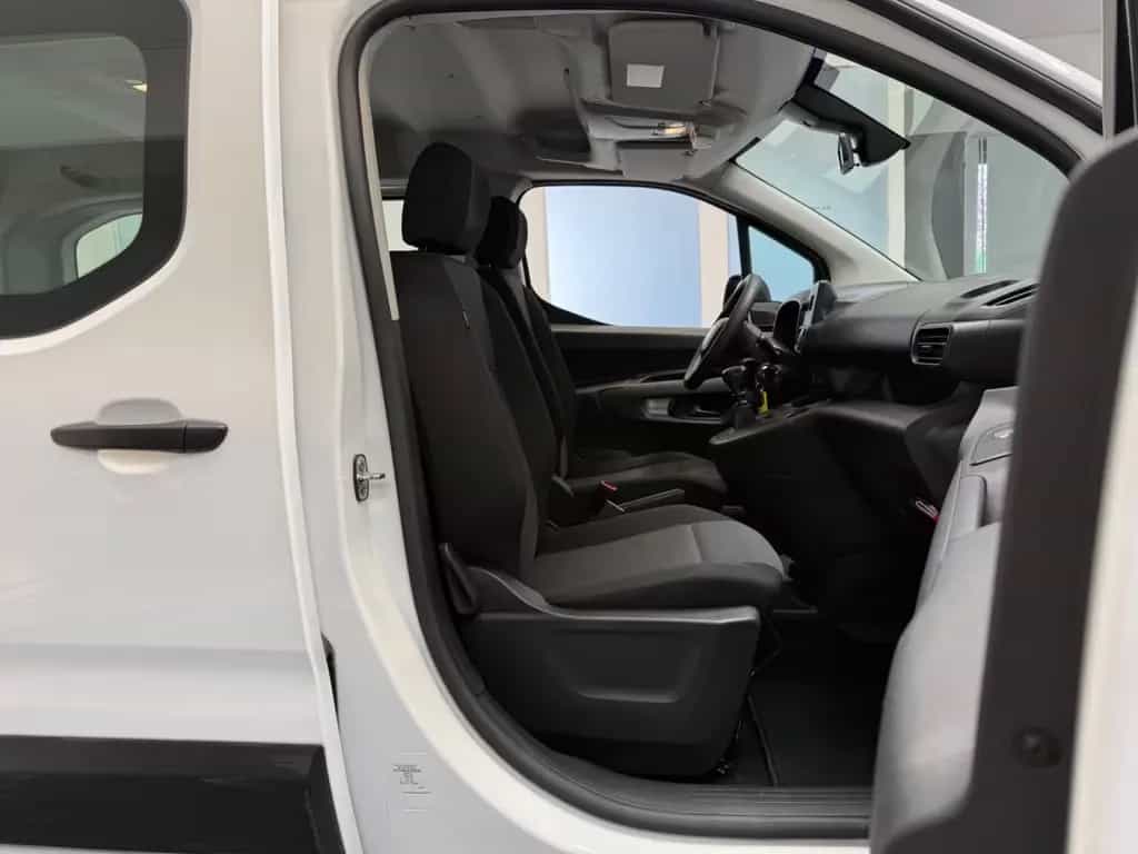 Citroën Berlingo Live M/Zahnriemen Neu/Anhängerkupplung 04/2021-photo-16