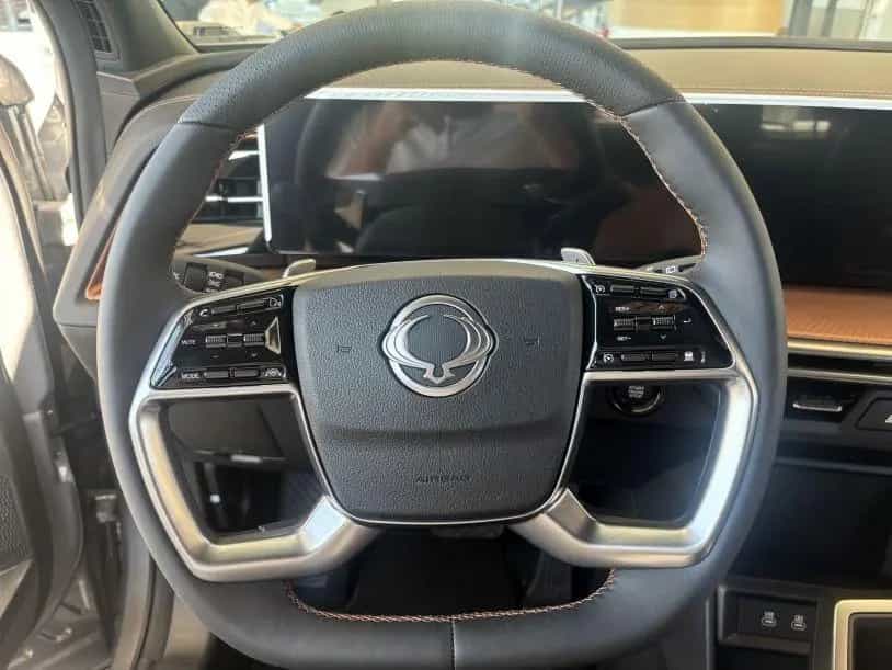 KGM Torres NOMAD +Navi+Carplay+RCam+Ambiente+LED+ null-photo-13