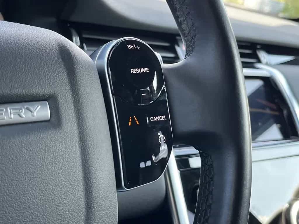 Land Rover Discovery Sport HSE Pano Kamera 1-Hand 10/2019-photo-17