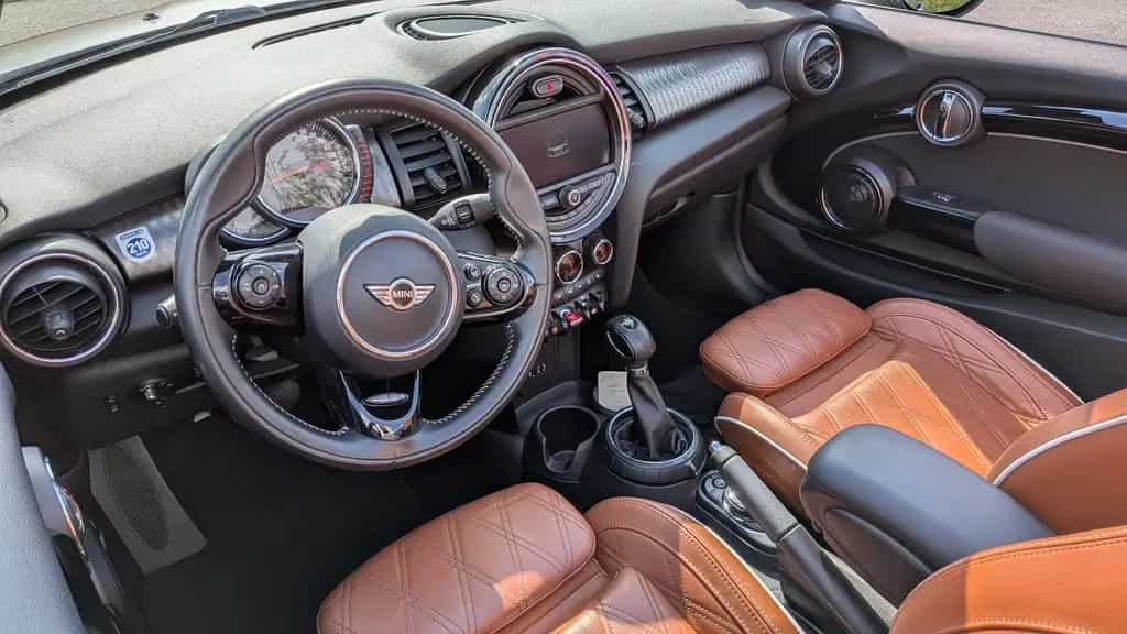 MINI Cooper Cabrio 02/2017-photo-7