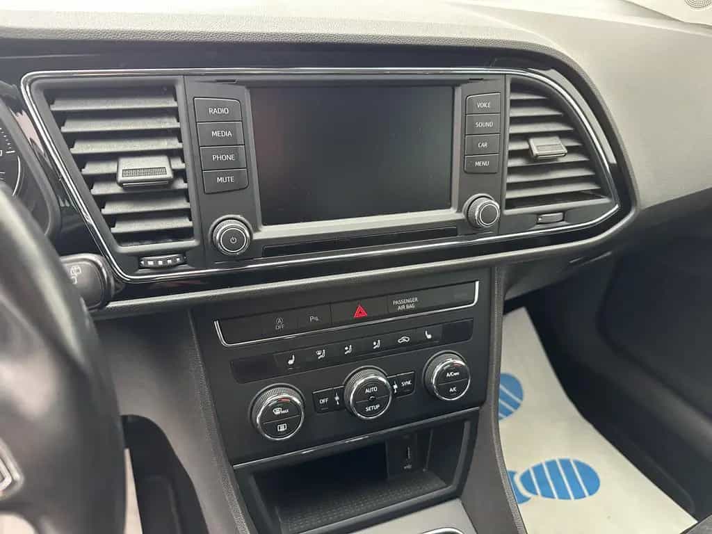 Seat Leon Style "MULTI-SITZH-PDC-ALU-TEMPO" 05/2017-photo-15