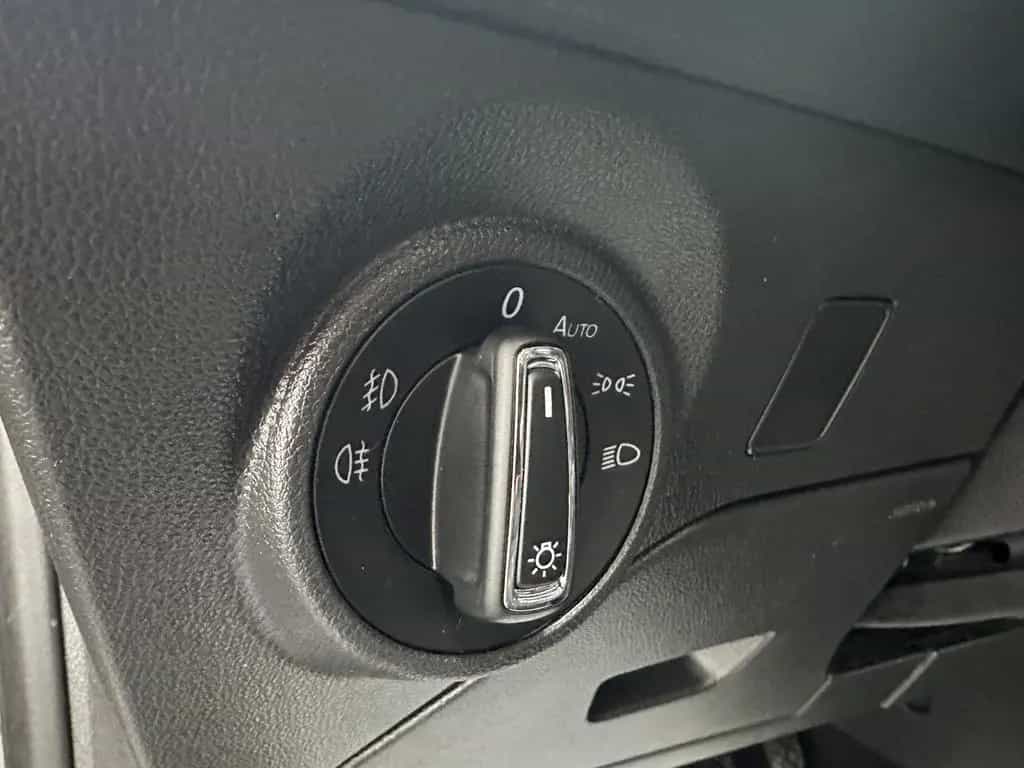Seat Leon Style "MULTI-SITZH-PDC-ALU-TEMPO" 05/2017-photo-17