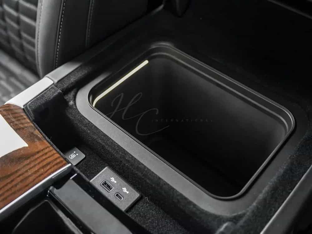 Cadillac 2026 ESV Sport Platinum € 121000 T1 PRICE null-photo-28