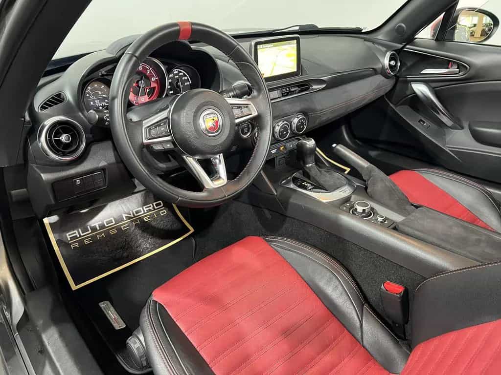 Abarth 124 Spider Automatik *PDC*Bluetooth*Navi*Brembo* 03/2017-photo-16