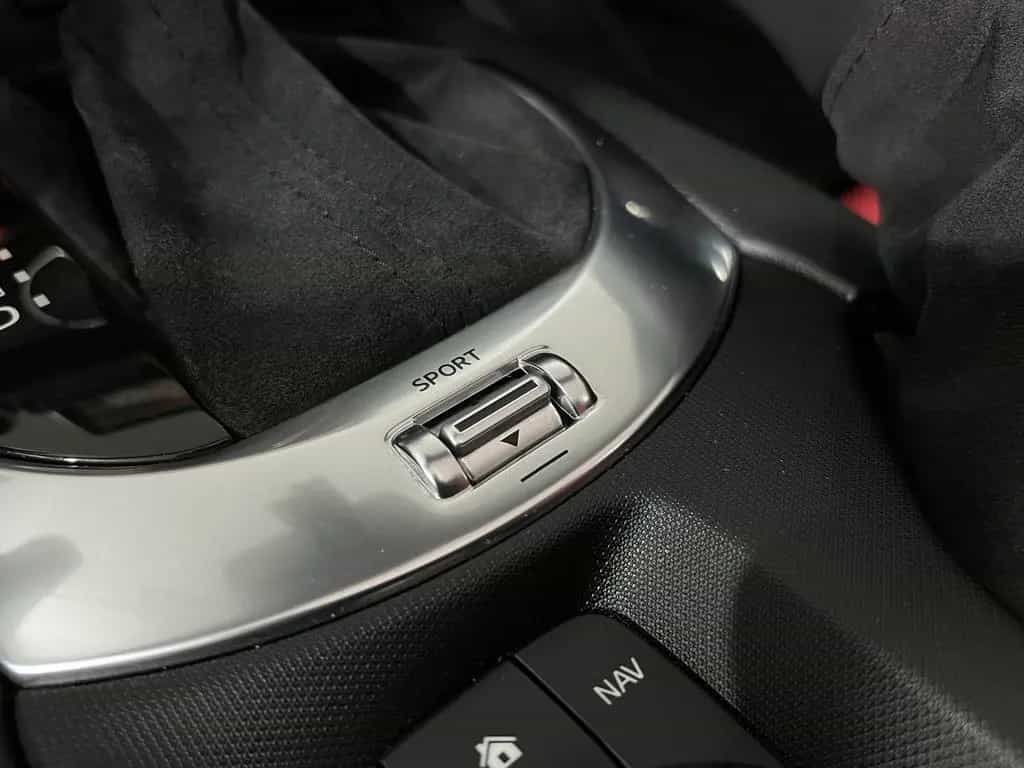 Abarth 124 Spider Automatik *PDC*Bluetooth*Navi*Brembo* 03/2017-photo-27
