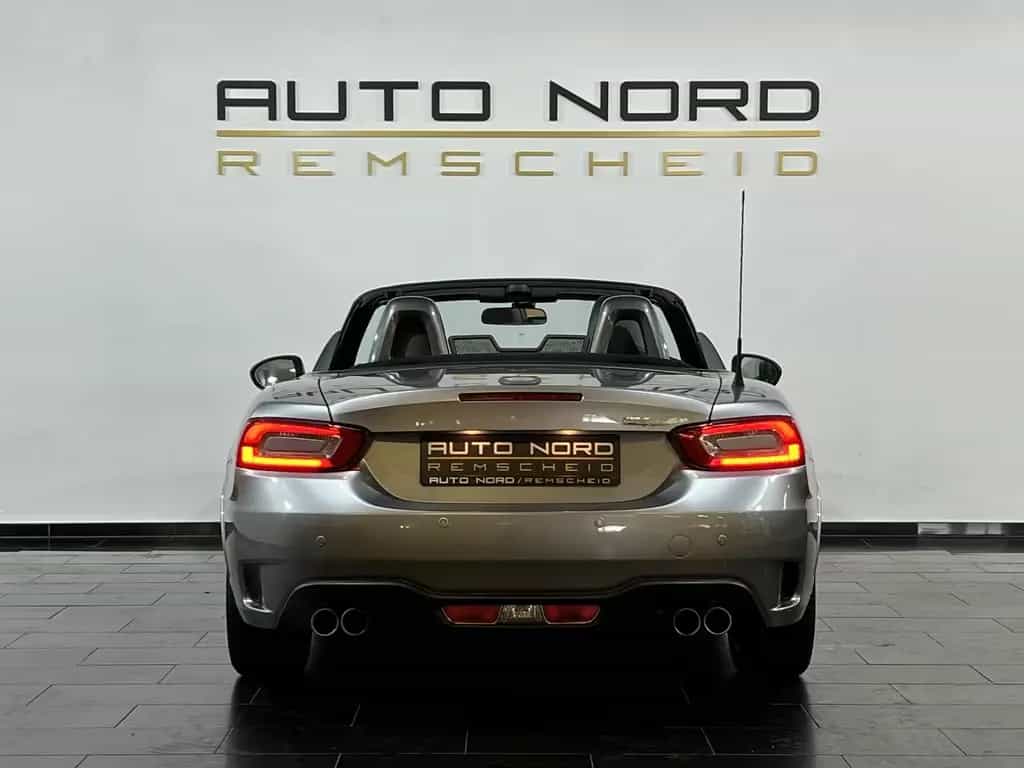Abarth 124 Spider Automatik *PDC*Bluetooth*Navi*Brembo* 03/2017-photo-5