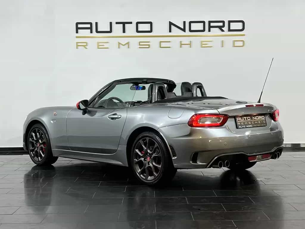 Abarth 124 Spider Automatik *PDC*Bluetooth*Navi*Brembo* 03/2017-photo-6