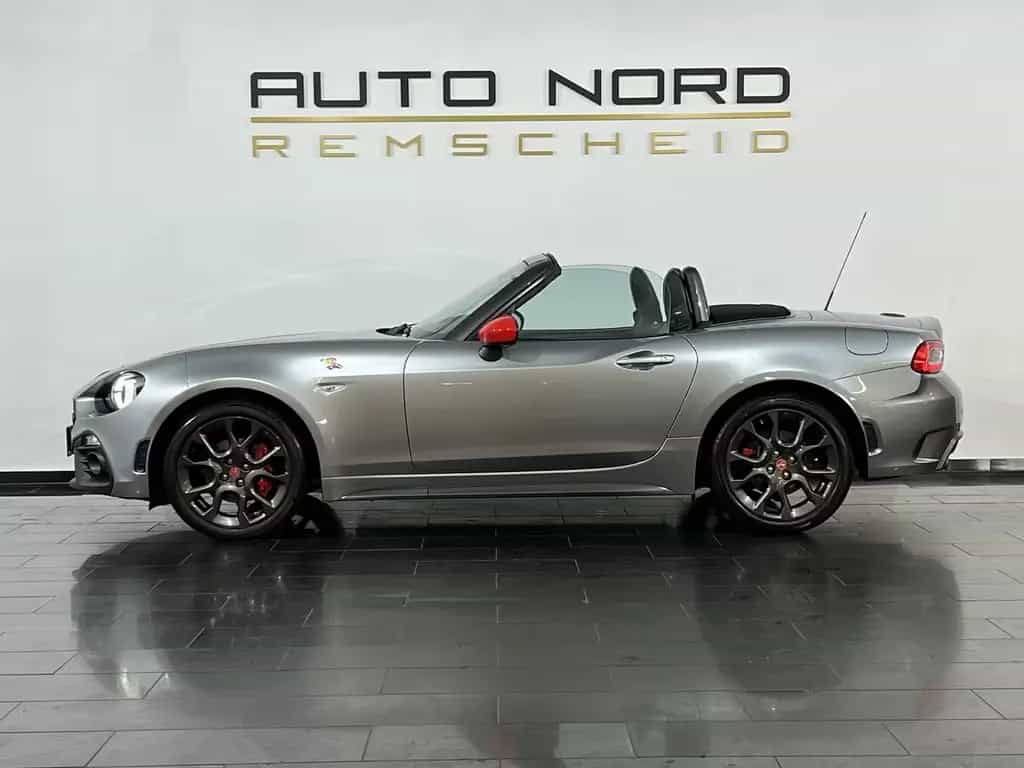 Abarth 124 Spider Automatik *PDC*Bluetooth*Navi*Brembo* 03/2017-photo-8
