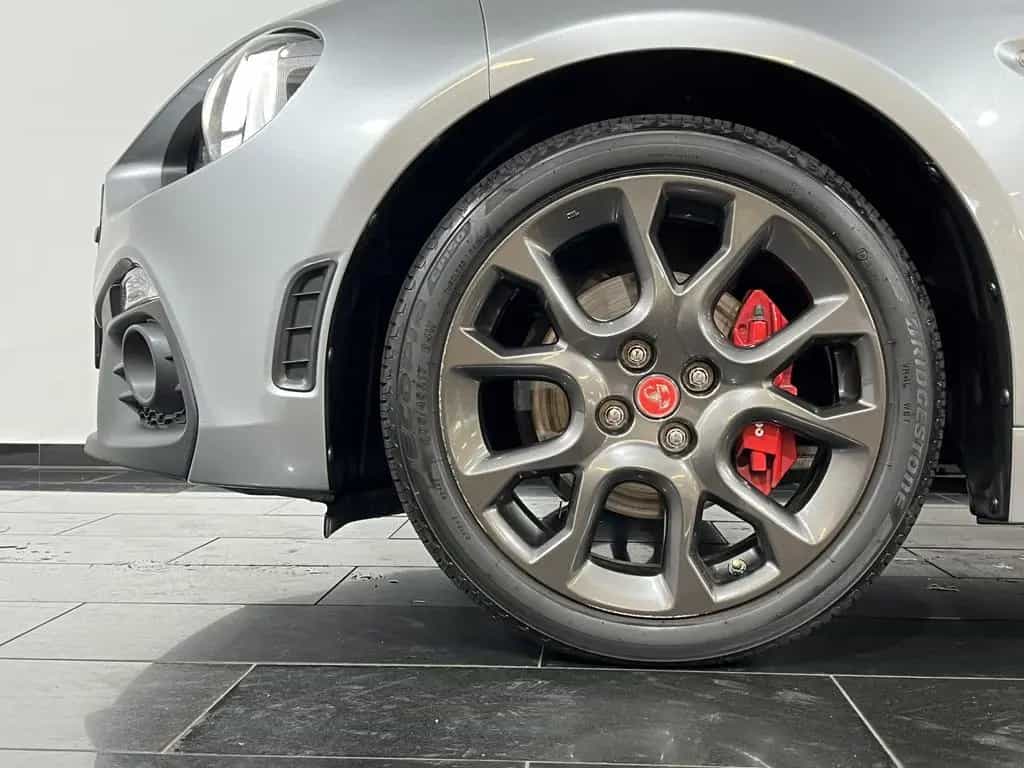 Abarth 124 Spider Automatik *PDC*Bluetooth*Navi*Brembo* 03/2017-photo-9