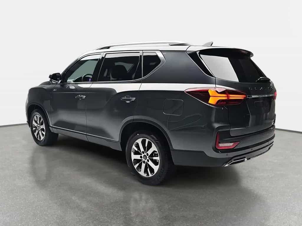 KGM Rexton 2.2 DIESEL 4WD LUX AUTOMATIK 7-SITZER 05/2026-photo-3