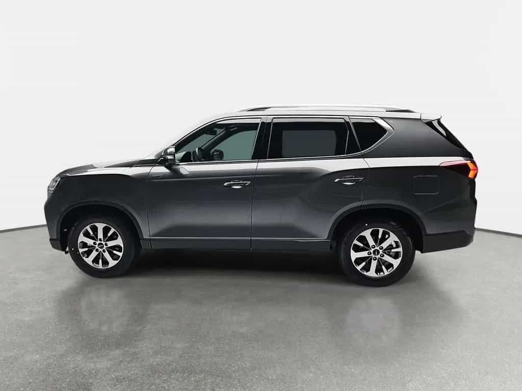 KGM Rexton 2.2 DIESEL 4WD LUX AUTOMATIK 7-SITZER 05/2026-photo-4