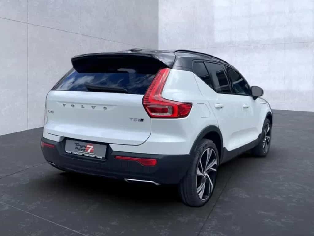 Volvo XC40 XC 40 R Design AWD Bluetooth Navi LED Vollleder 05/2020-photo-3