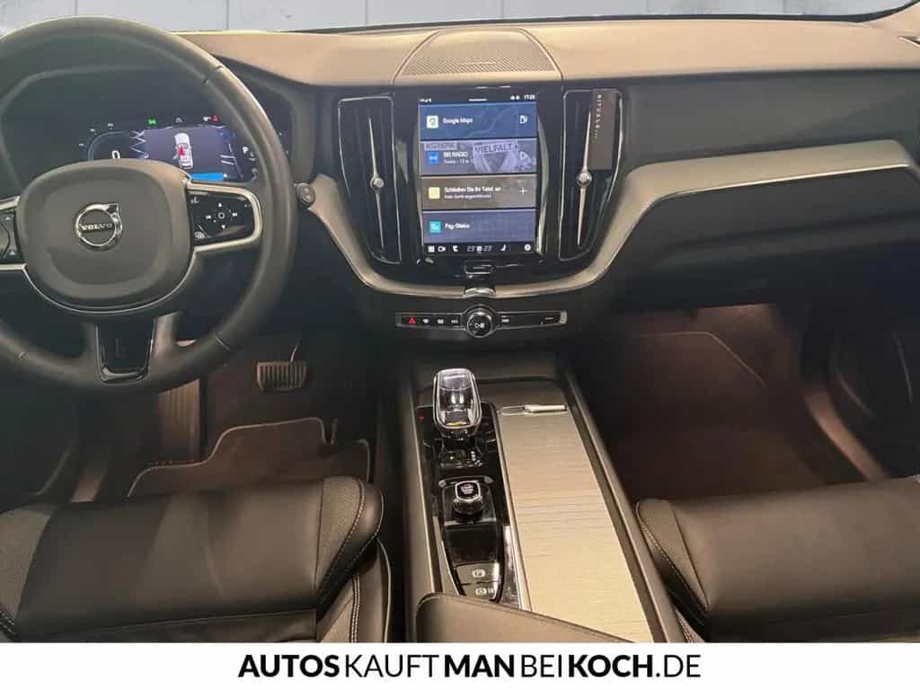 Volvo XC60 B4D 2WD Plus Dark ACC HBeam 360º 4xSHz HK 03/2023-photo-10
