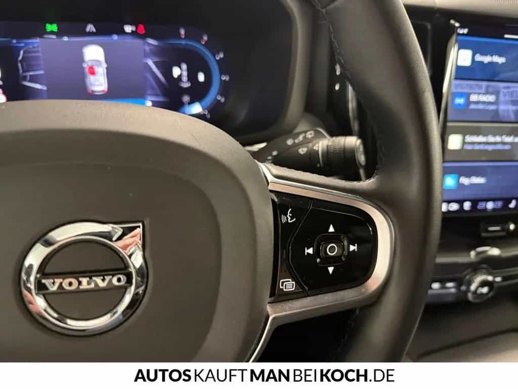 Volvo XC60 B4D 2WD Plus Dark ACC HBeam 360º 4xSHz HK 03/2023-photo-22