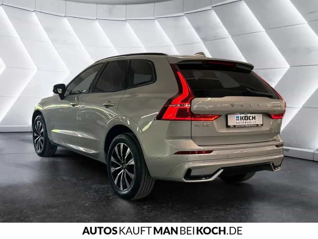 Volvo XC60 B4D 2WD Plus Dark ACC HBeam 360º 4xSHz HK 03/2023-photo-3
