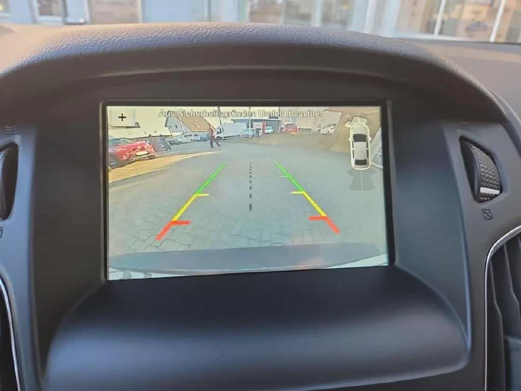Ford Focus Lim. Titanium,KLIMA,XENON,TEMPO,NAVI,SH 05/2018-photo-18