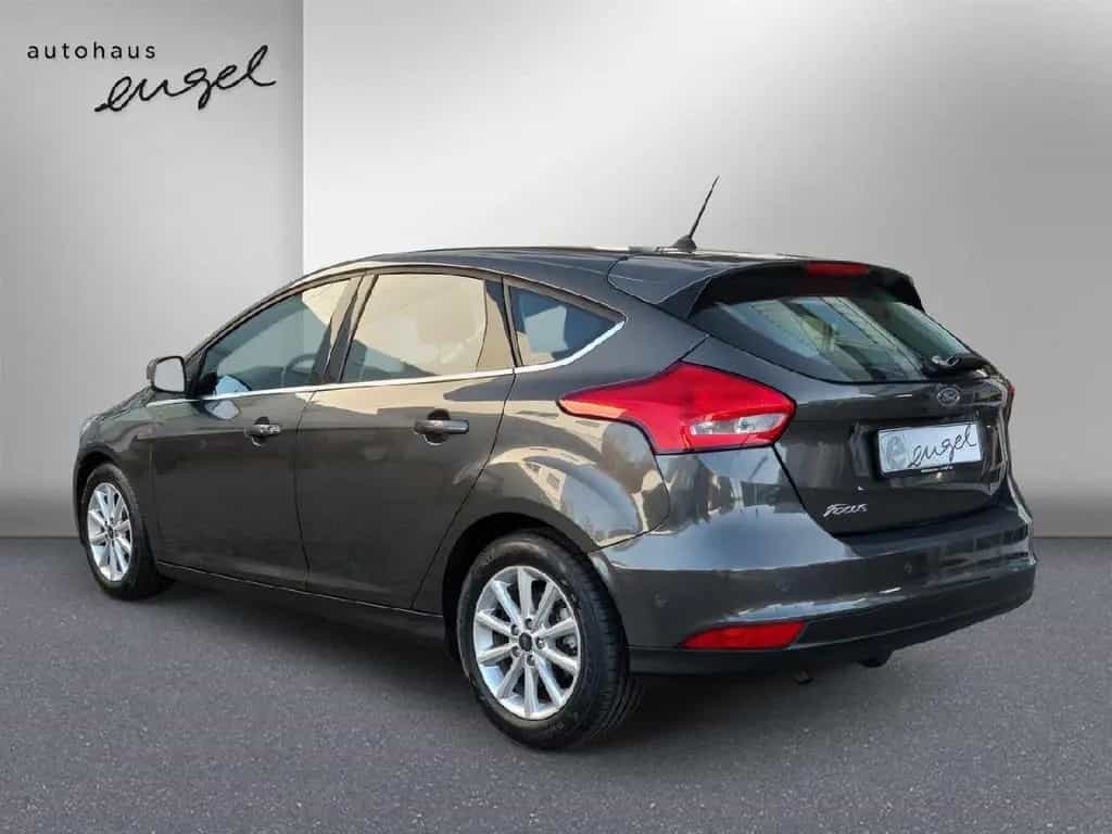 Ford Focus Lim. Titanium,KLIMA,XENON,TEMPO,NAVI,SH 05/2018-photo-5