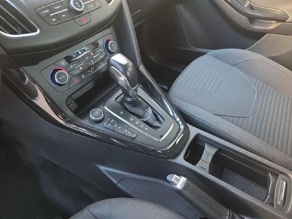 Ford Focus Lim. Titanium,KLIMA,XENON,TEMPO,NAVI,SH 05/2018-photo-9