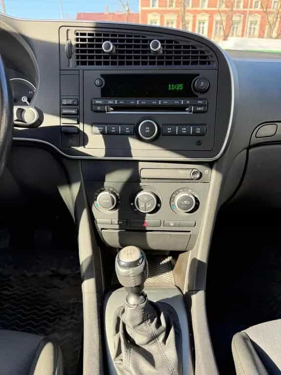 Saab 9-3 Kombi Linear + Teilleder + Klima 03/2009-photo-10