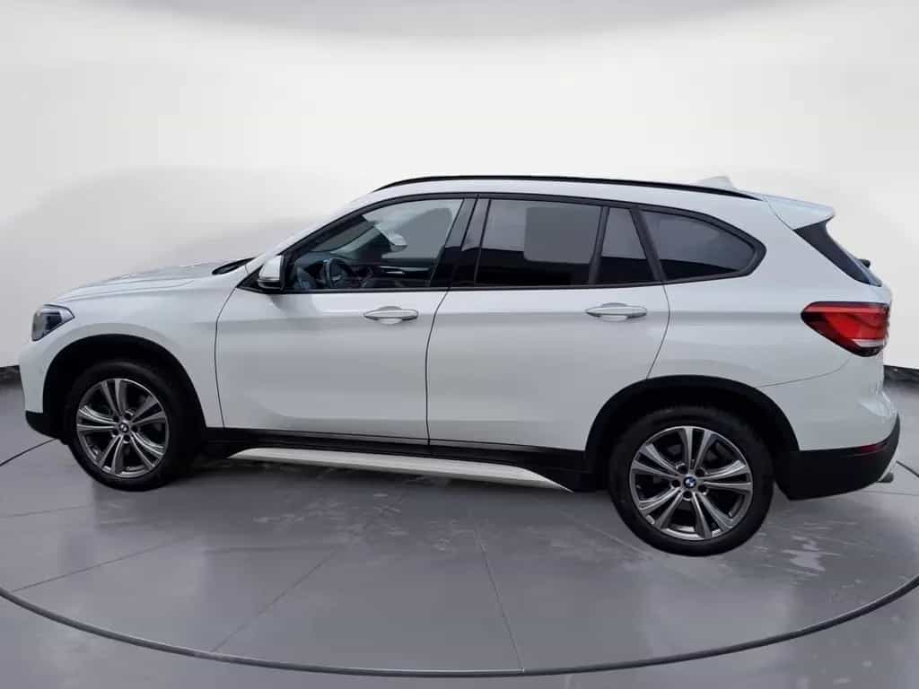 BMW X1 sDrive20i Sport Line Steptronic DCT Panorama 03/2020-photo-2