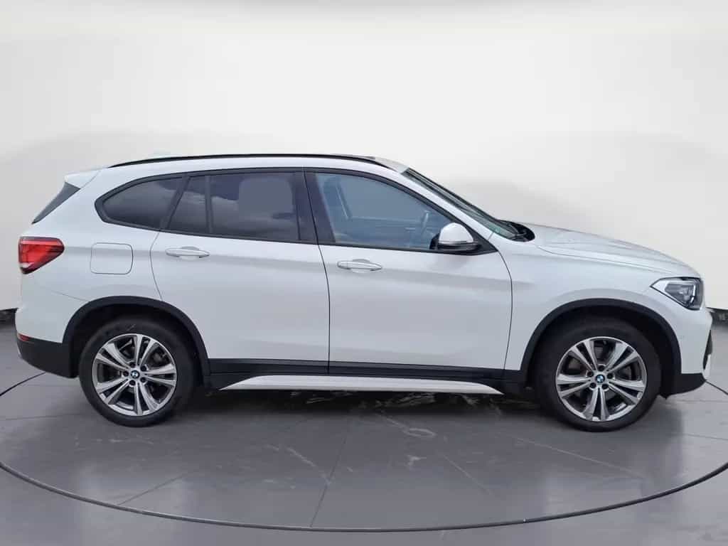 BMW X1 sDrive20i Sport Line Steptronic DCT Panorama 03/2020-photo-5