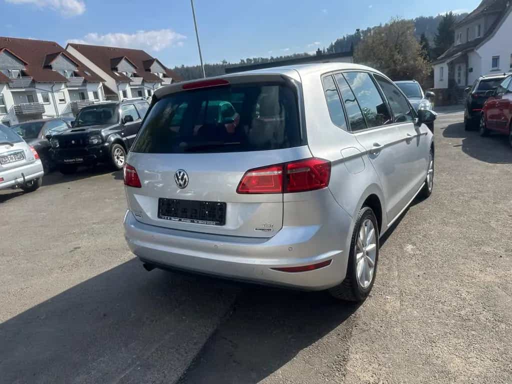 Volkswagen Golf Sportsvan VII Lounge/Start-Stopp*Automatik 04/2015-photo-1