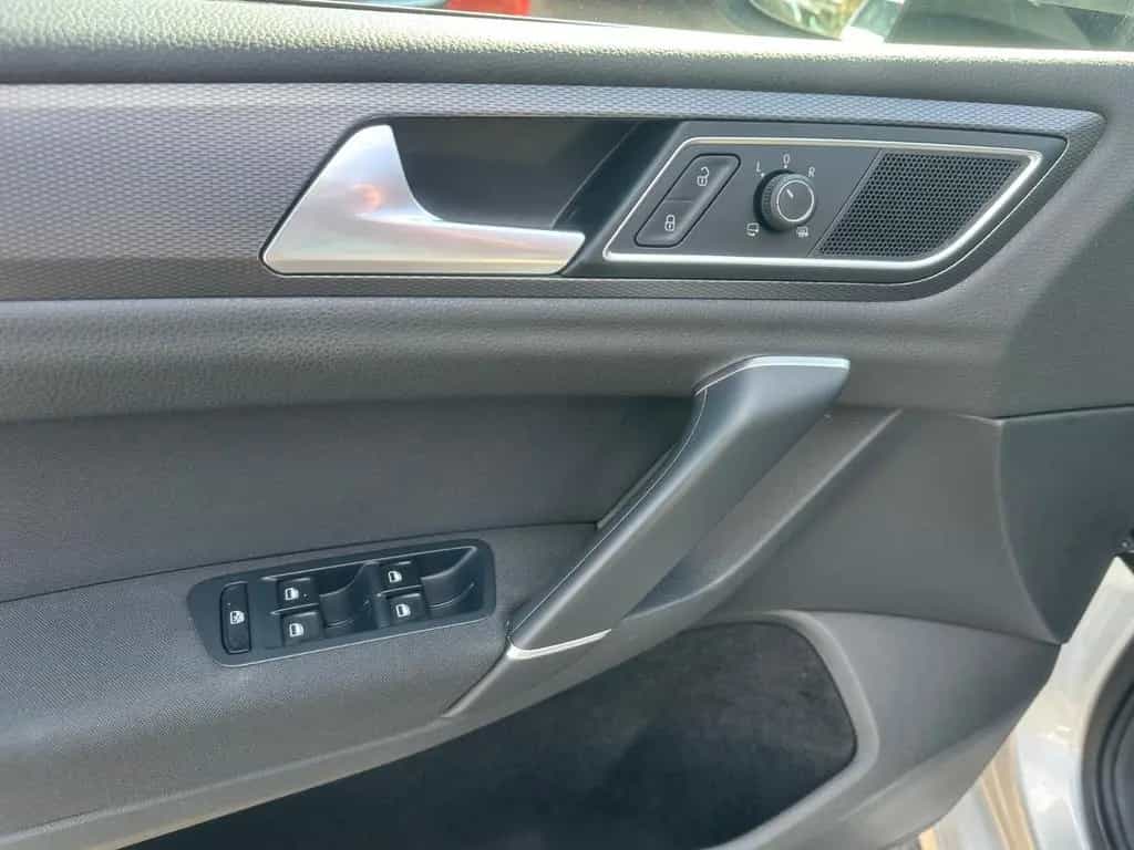 Volkswagen Golf Sportsvan VII Lounge/Start-Stopp*Automatik 04/2015-photo-20