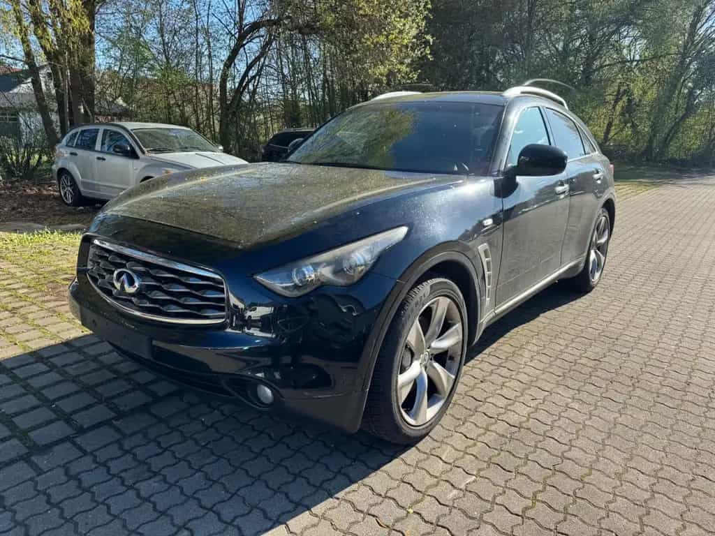 Infiniti FX FX30d S 03/2011-photo-0