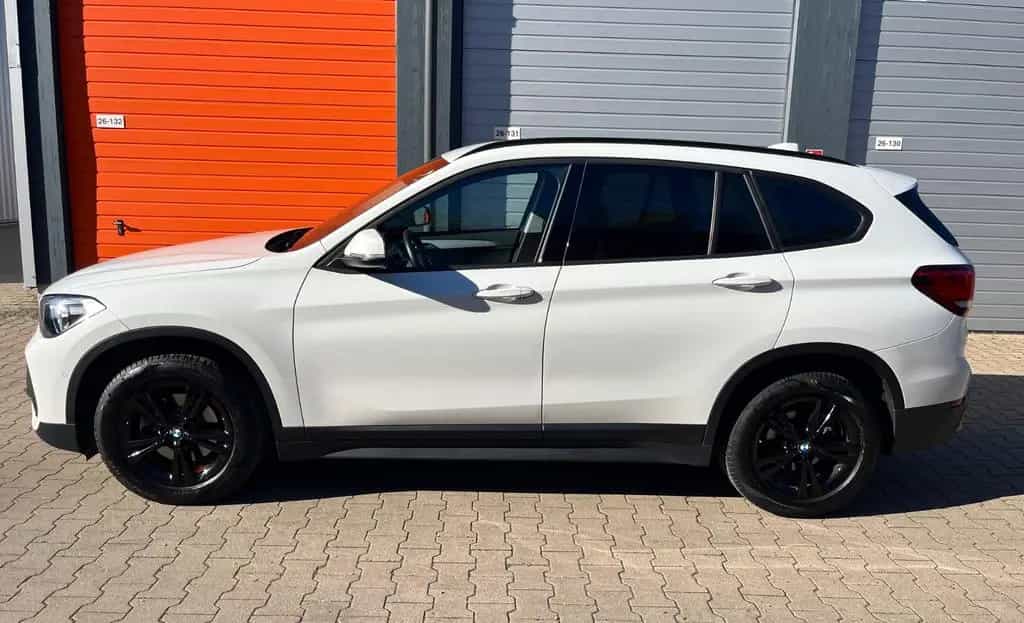 BMW X1 sDrive 18i *LCI*NAVI*LED*Aut.*AHK*HiFi*el.Sitz 06/2020-photo-2