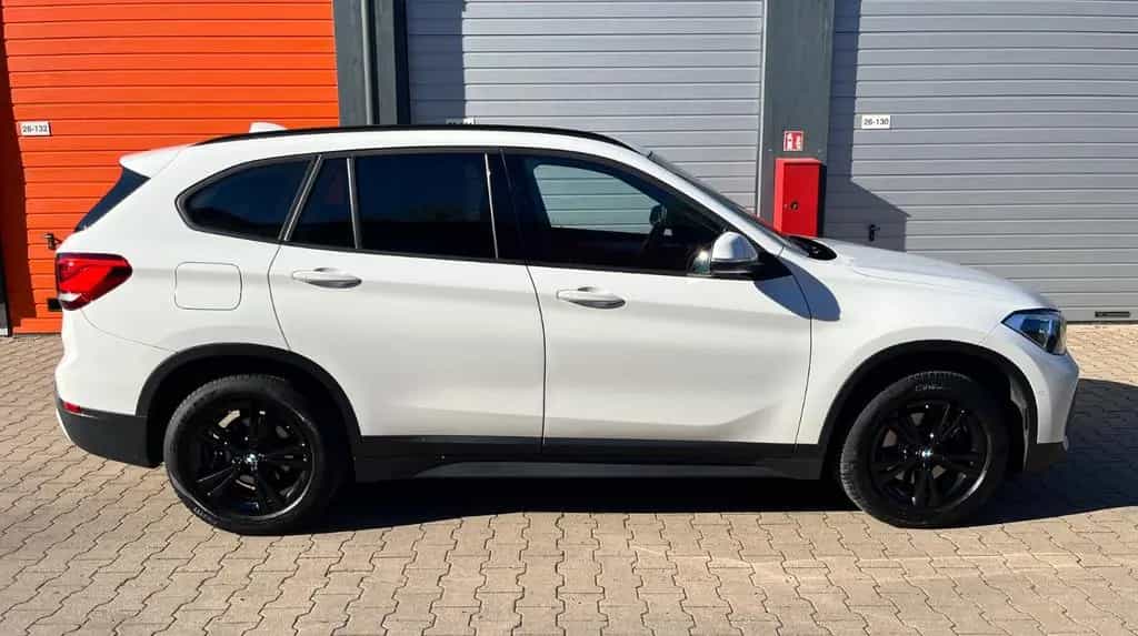 BMW X1 sDrive 18i *LCI*NAVI*LED*Aut.*AHK*HiFi*el.Sitz 06/2020-photo-5
