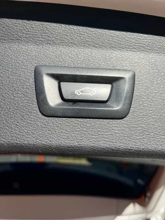 BMW X1 sDrive 18i *LCI*NAVI*LED*Aut.*AHK*HiFi*el.Sitz 06/2020-photo-8