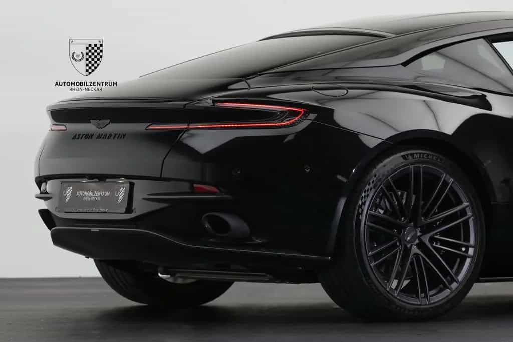 Aston Martin DB12 Coupe FullCarbon/Bowers&Wilkins/Keramik/PPF 04/2024-photo-9
