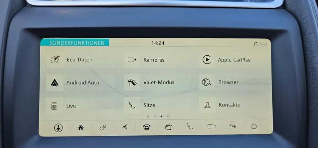 Jaguar E-Pace 03/2020-photo-33