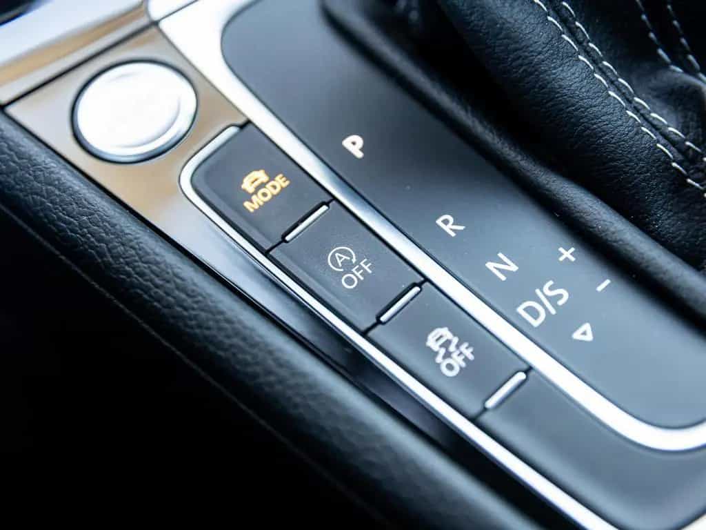 Volkswagen Golf R BMT/4Motion 2.0 TSI VC/PANO/CARPLAY/KAM. 10/2019-photo-34