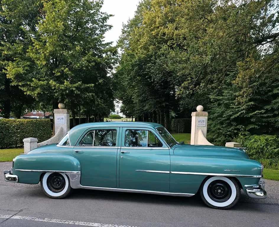 Chrysler Windsor Deluxe 05/1952-photo-1