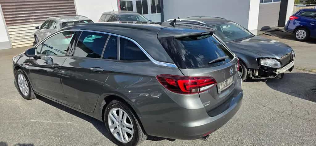 Opel Astra K Sports Tourer, Kette neu, Garantie !!! 01/2019-photo-2