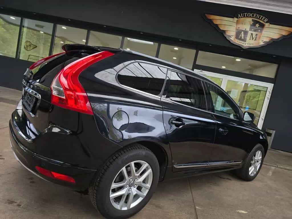 Volvo XC 60 Automatik Summum 2WD LEDER/AHK/Navi/MEMORY 06/2017-photo-13