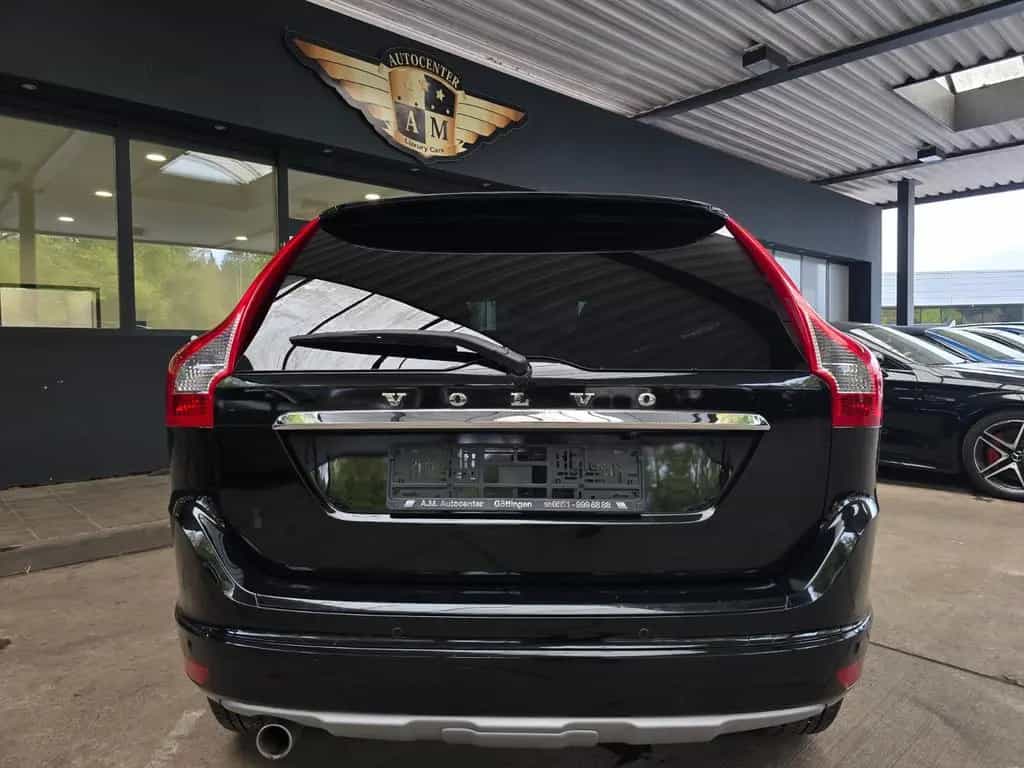 Volvo XC 60 Automatik Summum 2WD LEDER/AHK/Navi/MEMORY 06/2017-photo-15