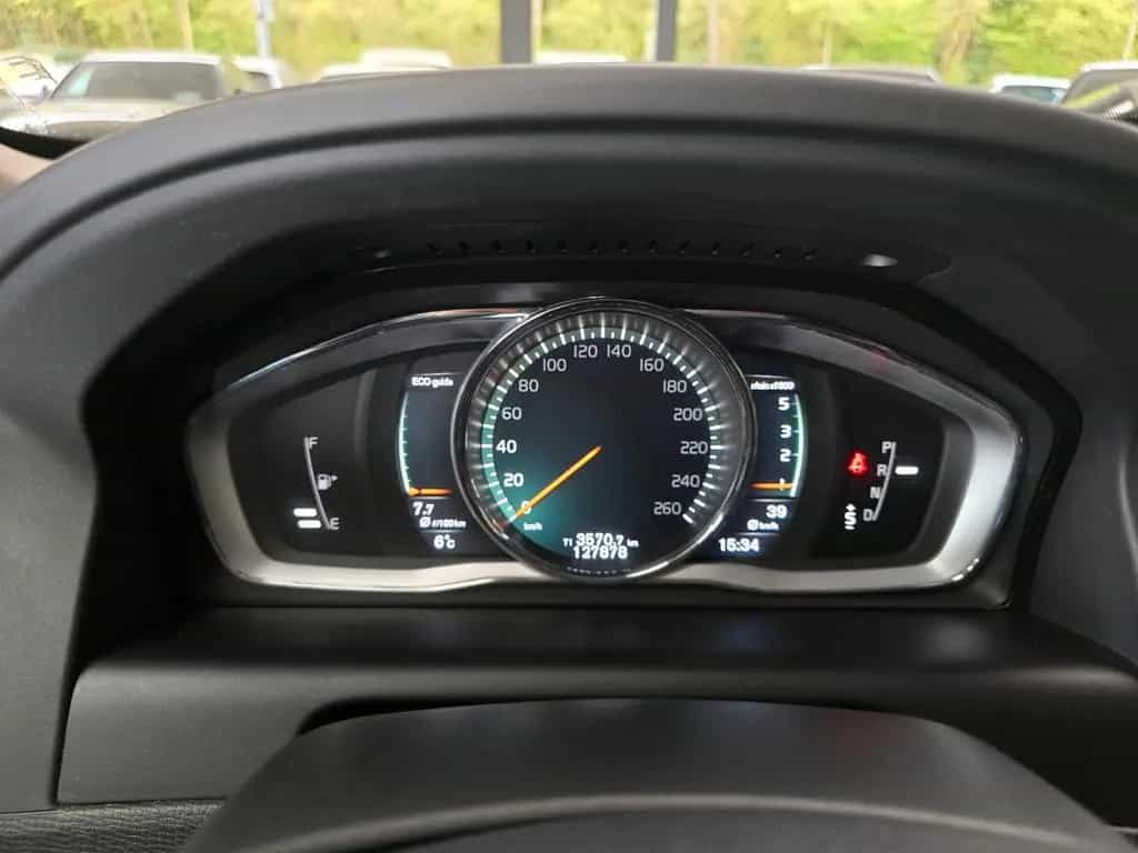 Volvo XC 60 Automatik Summum 2WD LEDER/AHK/Navi/MEMORY 06/2017-photo-20